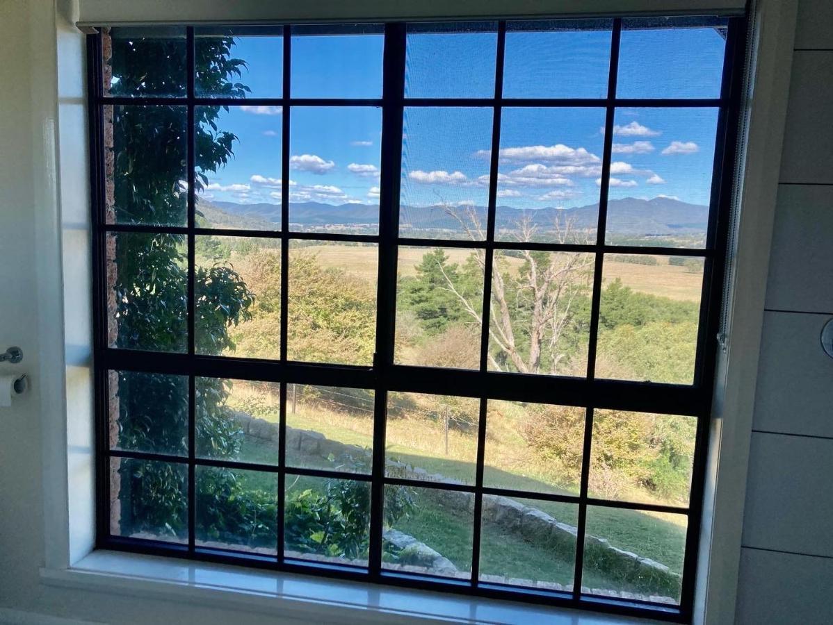 Bed and Breakfast Rosewhite House Myrtleford Esterno foto