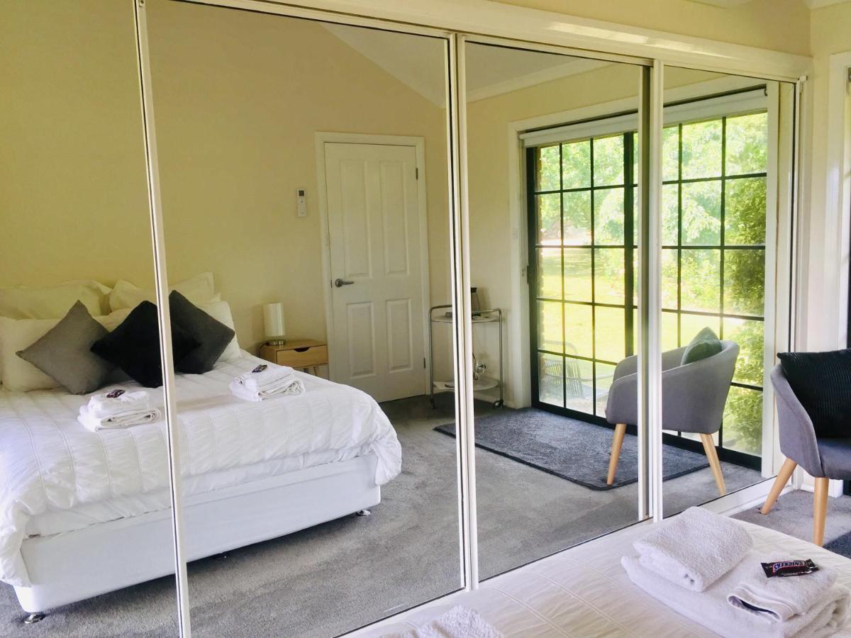Bed and Breakfast Rosewhite House Myrtleford Esterno foto